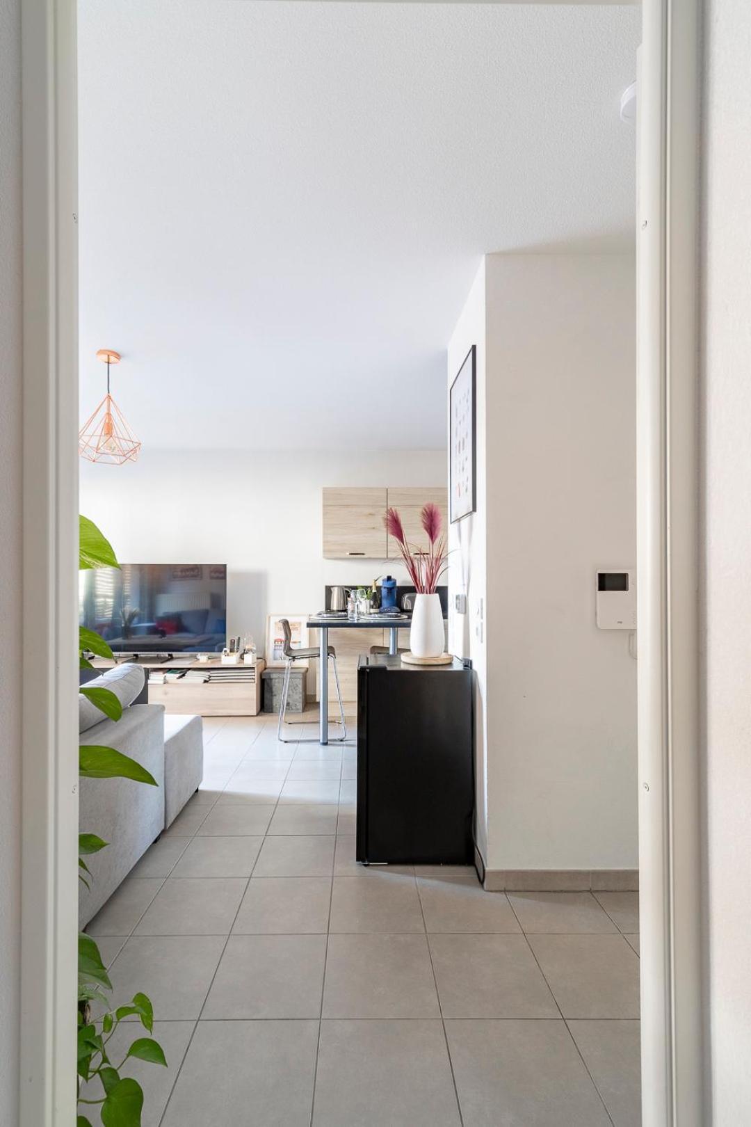 Appartement Charmant Au Porte De Montpellier Saint-Jean-de-Védas Exterior photo
